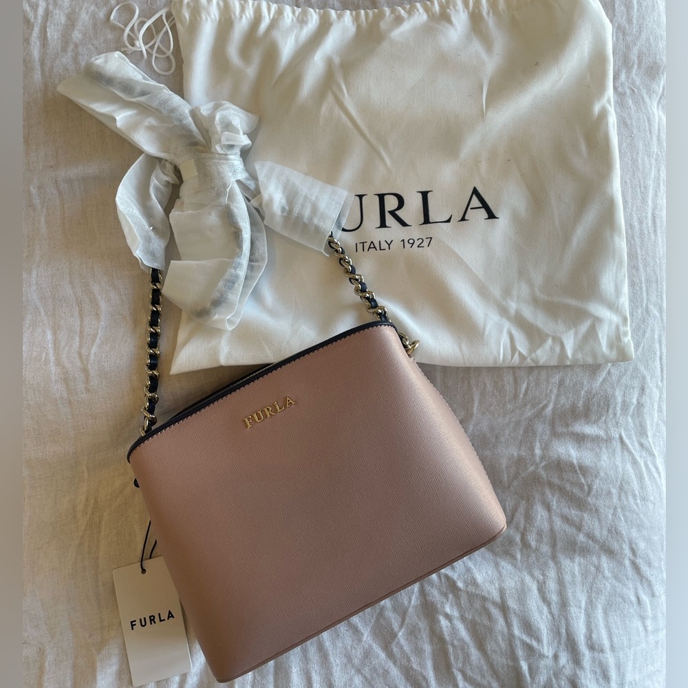 FURLA Tessa mini crossbody bag NWT 🩷